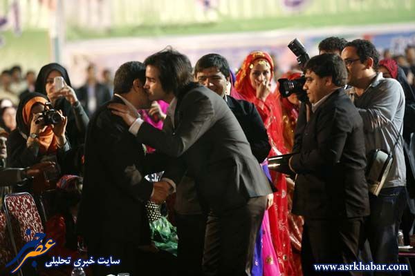 دیده بوسی احمدی نژاد و محسن یگانه+عکس