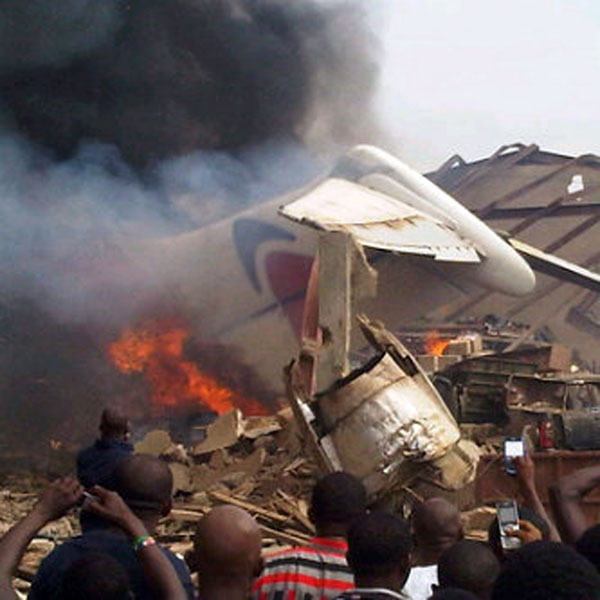 تصویر سقوط هواپیما با 153 مسافر