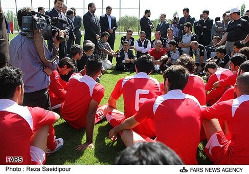 اگر احمدی‌نژاد فوتبالیست بود! + تصاویر