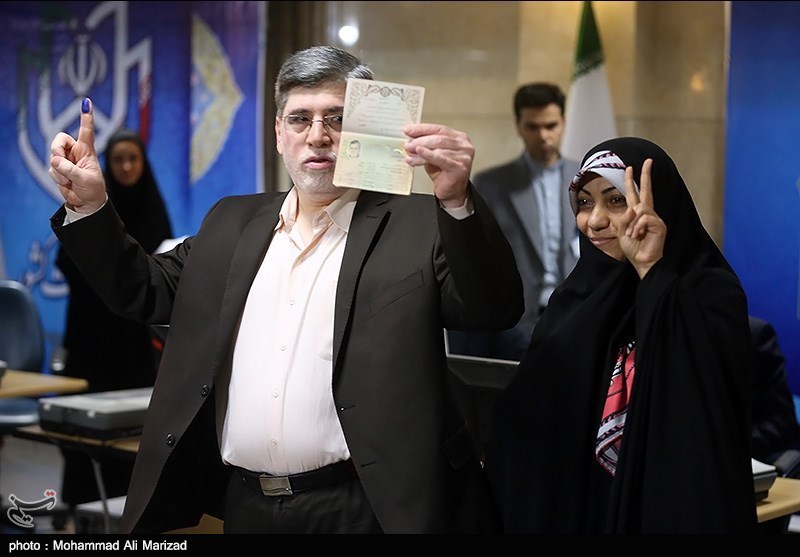 نامزدی از اوین ثبت نام کرد که دولتش ادامه دولت احمدي‌نژاد است