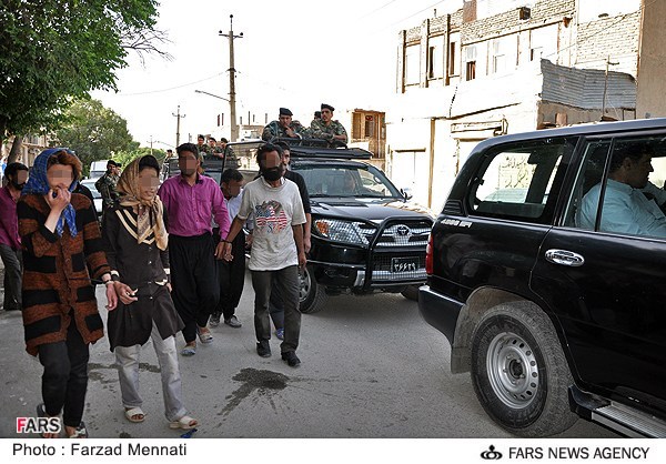 دستگیری زنان معتاد در کرمانشاه(عکس)