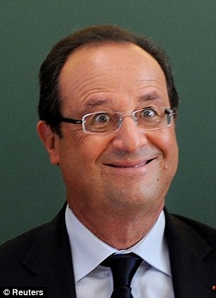 فیگور مضحک رئیس جمهور فرانسه/عکس