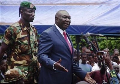 رئیس جمهور آفریقای مرکزی فرمانده ارتش را برکنار کرد