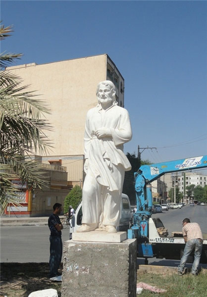 مجسمه حافظ به‌دستورچه کسی ناپدیدشد؟