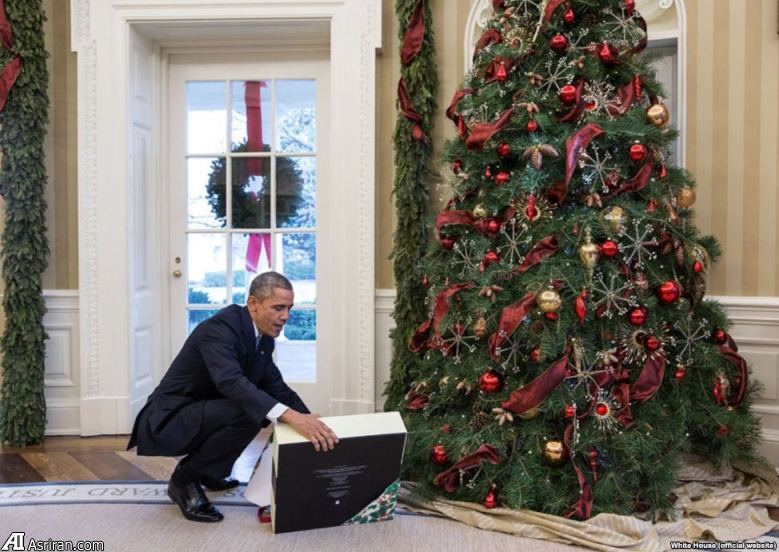 هدیه کریسمس اوباما از منشی ایرانی - آمریکایی(عکس)