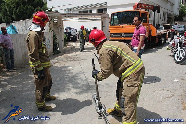 نشست زمین ماشین عروس را بلعید +تصاویر