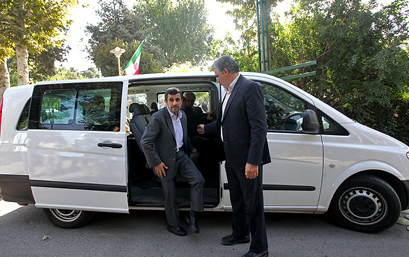 ماشین جدید احمدی نژاد / عکس