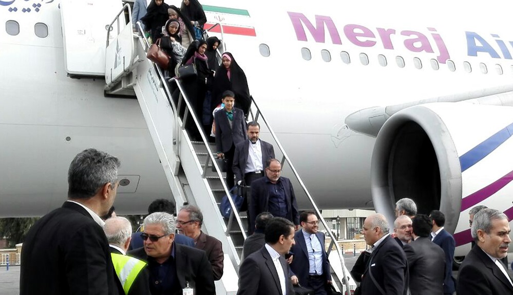 دیپلماتهای ایرانی مقیم عربستان به کشورمان برگشتند+عکس