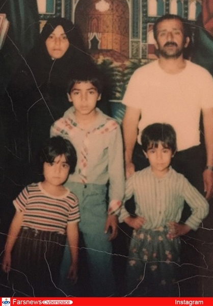 عکس خانوادگی ۳۰ سال پیش نقی در مشهد