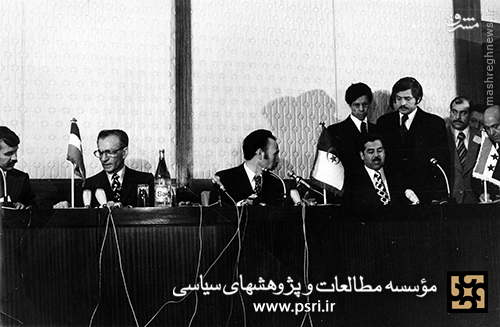 عکس: شاه و صدام پشت یک میز