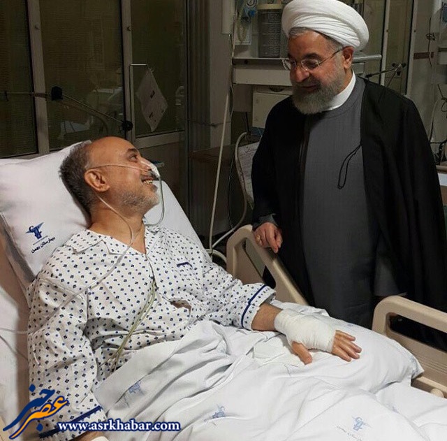 عیادت حسن روحانی از صالحی در بیمارستان (عکس)