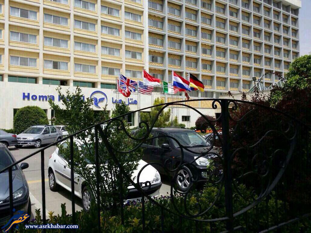 پرچم آمریکا در هتل همای شیراز! (عکس)