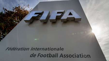 افشاگر فیفا: قطر از میزبانی جام 2022 محروم میشود