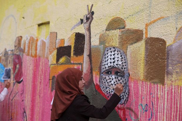 عکس: نقاشی دیواری زن فلسطینی