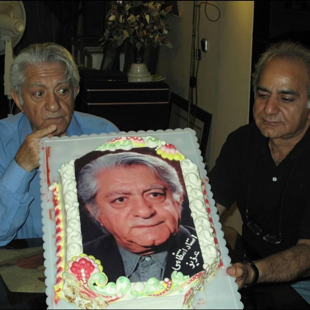 کیک جشن تولد «عزت الله انتظامی»(عکس)