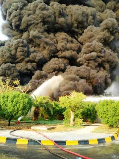 تصاویری از آتش سوزی انبار واحد BDSR پتروشیمی بندر امام
