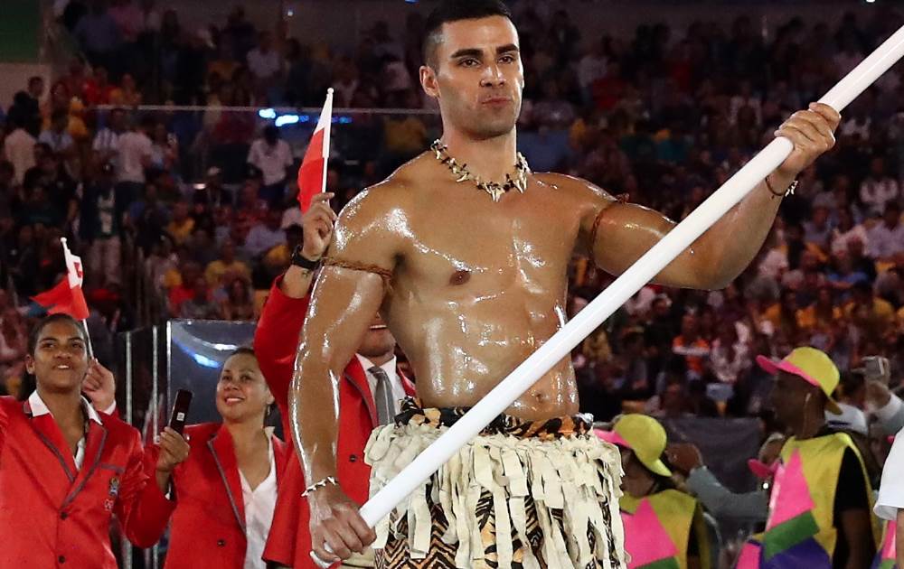 پرچمداری عجیب و برهنه در المپیک ریو +عکس