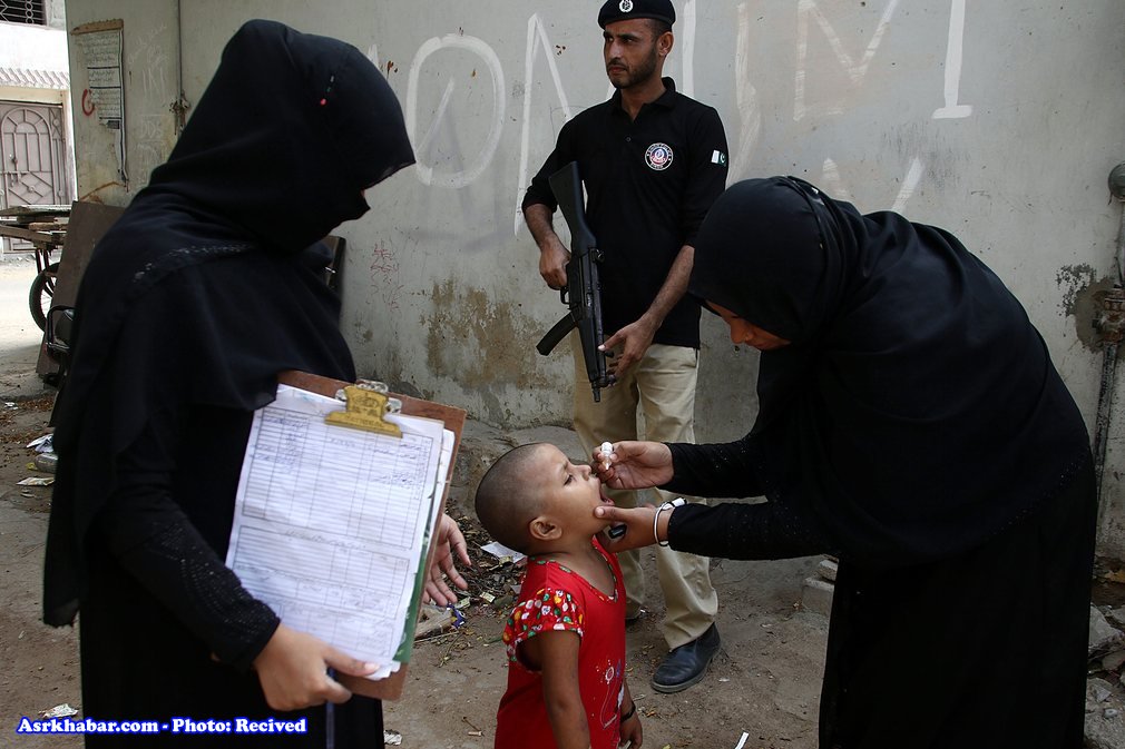 طرح مبارزه با فلج اطفال با اسلحه! (عکس)