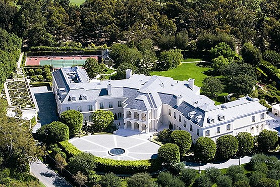 جنجال خرید یک کاخ 160 میلیون دلاری از سوی دیوید بکام و همسرش (عکس)