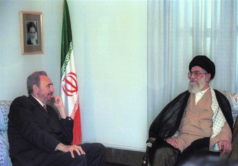 روزی که فیدل کاسترو به دیدار امام خامنه‌ای آمد +عکس