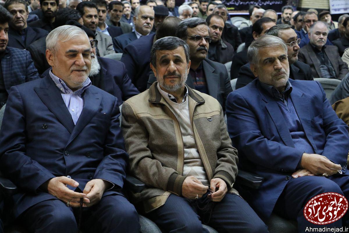 عکس: احمدی نژاد و ذخیره نظام