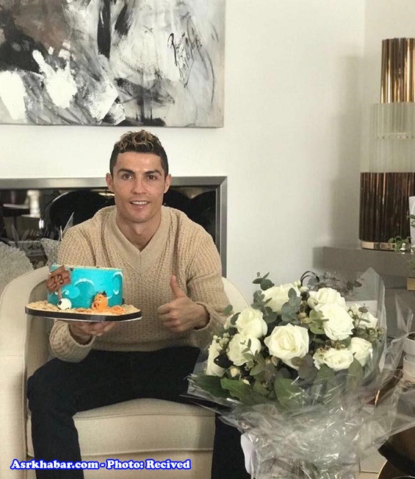 کیک ساده و کوچک بهترین بازیکن فوتبال جهان (+عکس)