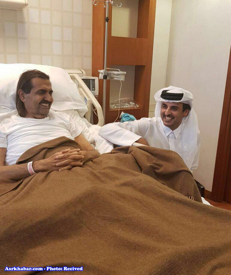 عیادت امیر قطر از پدرش (+عکس)