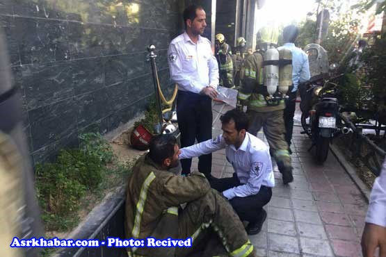 مجروح شدن 15 آتش نشان در برج آناهیتا خیابان جردن (+عکس)