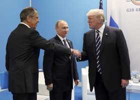 برنامه‌ریزی کاخ سفید برای برگزاری نشستی میان پوتین و ترامپ