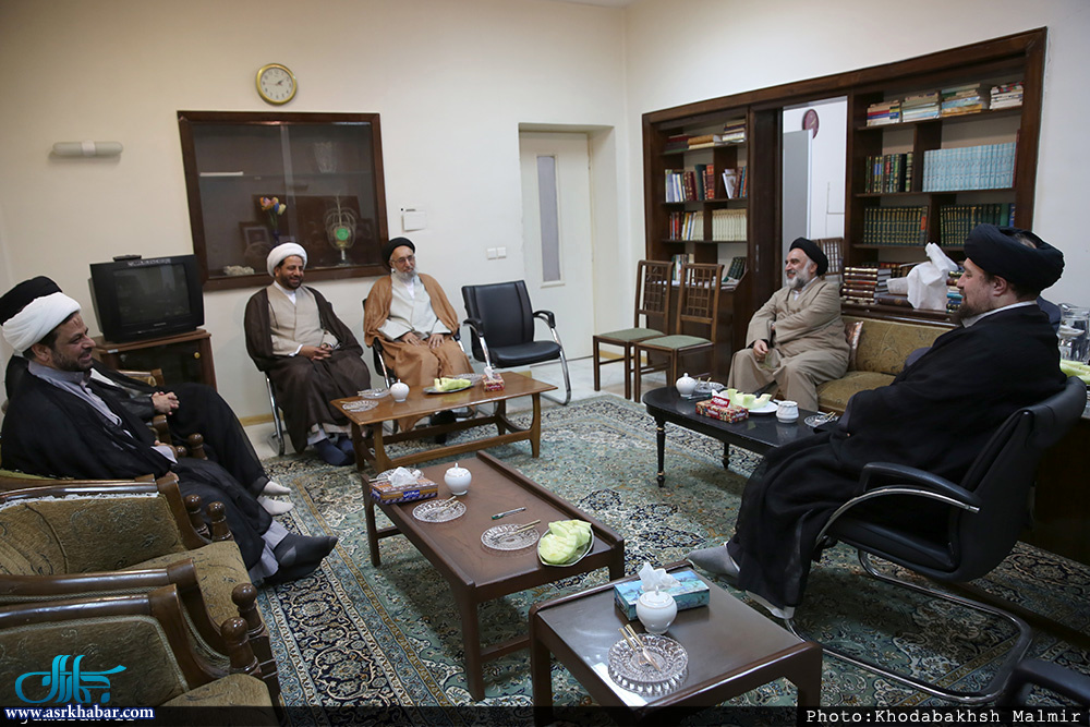 دیدار جمعی از اعضای مجلس علمای شیعه اروپا با سید حسن خمینی