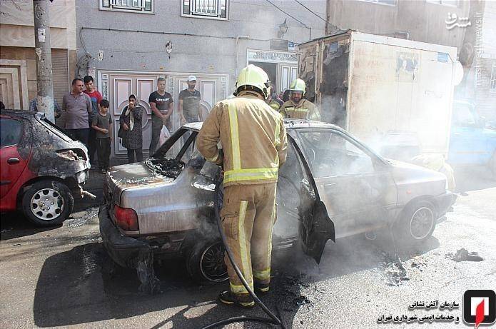 آتش گرفتن همزمان 3 خودرو در شهرری(+ عکس)