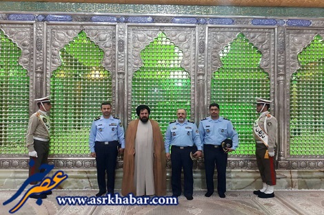 ادای احترام فرمانده نیروی هوایی ارتش به مقام شامخ امام راحل