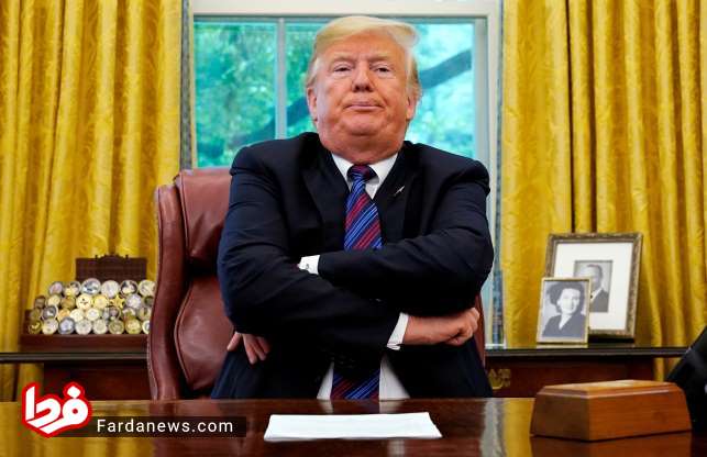 مودب نشستن ترامپ در کاخ سفید! (+عکس)