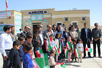 افتتاح مدرسه در قرقان زنجان با مشارکت بانک ملّی ایران