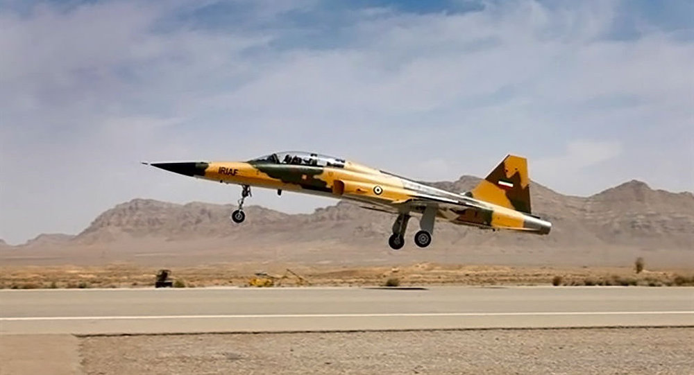 افتتاح خط تولید انبوه جت جنگنده ایرانی 