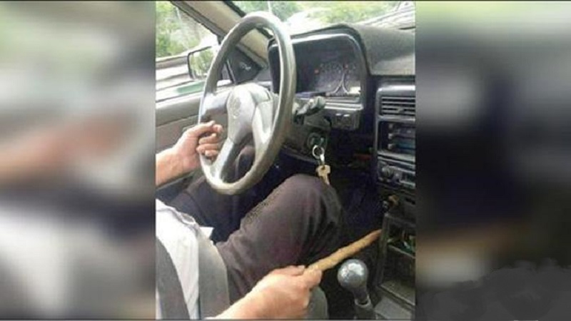 جنجال تصویر تکان دهنده از رانندگی پیرمرد ایرانی (+عکس)