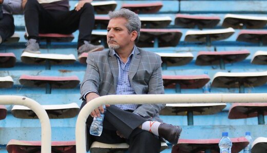 فریادشیران: مقصران نابودی فوتبال ایران نباید قسر در بروند
عزیزی خادم با جادوگر عهد و پیمان بسته است