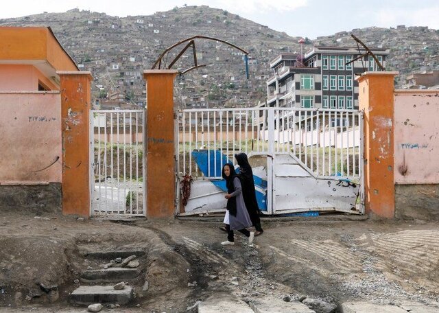 عزای عمومی در افغانستان/ شمار قربانیان حمله به مدرسه سیدالشهدا به ۸۵ نفر رسید