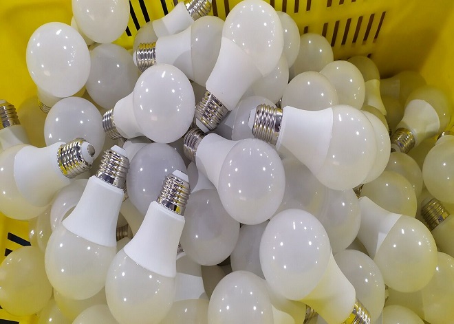 مدیریت مصرف یک لامپ ۱۰۰ واتی از خاموشی برق جلوگیری می‌کند