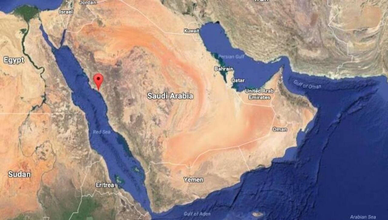 حمله ناکام قایق انتحاری به کشتی سعودی در دریای سرخ
