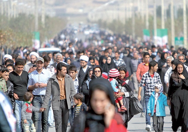 افزایش سالانه ۲۰۰ هزار نفر به جمعیت تهران