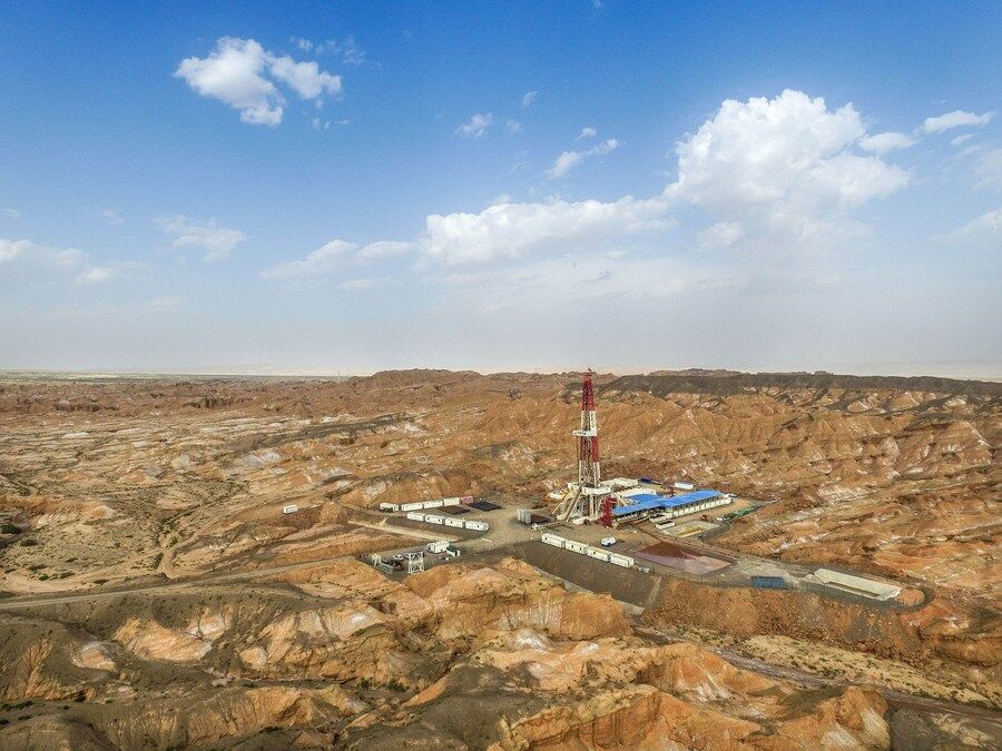 کشف یک میدان نفتی و گازی با ذخیره ۹۰۰ میلیون تنی در چین