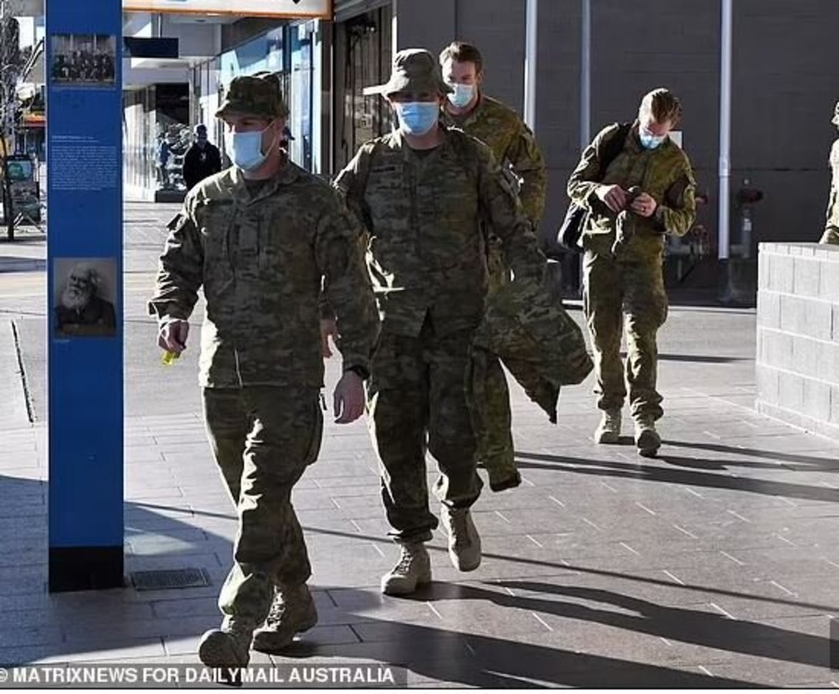ارتش استرالیا برای اعمال تدابیر قرنطینه‌ به خیابان‌ آمد