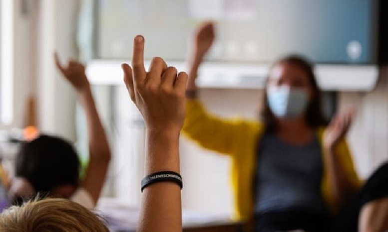 معلم کالیفرنیایی باعث ابتلای دانش‌آموزانش به کرونا شد