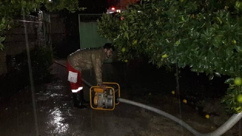 امدادرسانی به حادثه دیدگان بارندگی گلستان