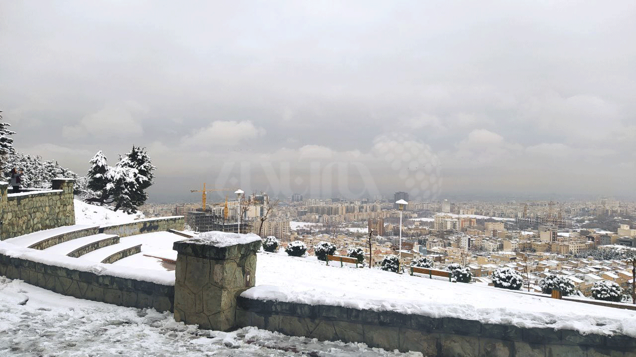 پارک پرواز تهران در برف فرو رفت(عکس)