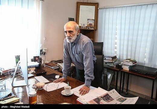 حسین شریعتمداری: وقتی دادگاه سوئد، یک ایرانی را زندانی می کند، چرا اتباع اروپا در ایران باید امنیت داشته باشند؟