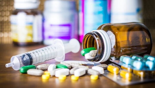 بررسی نحوه توزیع و علل کمبود دارو در دستور کار هفته جاری مجلس
