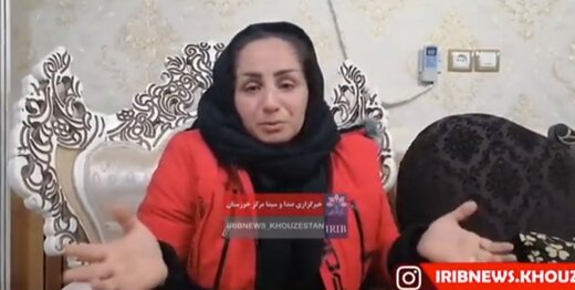 سخنان پخش شده از تلویزیون مادر کیان پیرفلک مقابل دوربین خبرگزاری صدا و سیما مرکز خوزستان