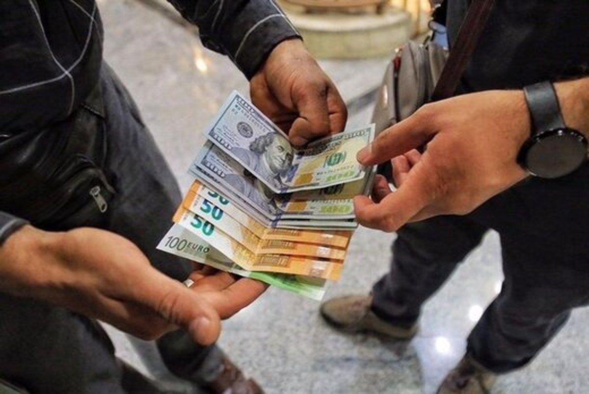 روایت عجیب وزیر اقتصاد درباره نرخ دلار/خاندوزی: اسب سرکش قیمت‌ها را مهار کردیم